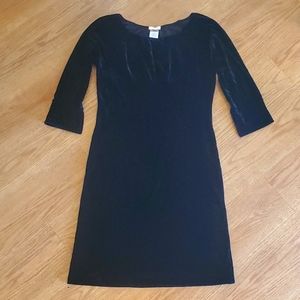 Black velvet strech dress